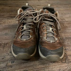 KEEN Waterproof Hiking Boots Women’s 7.5